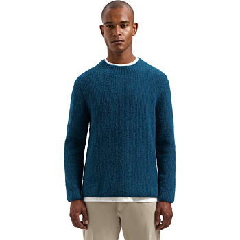 Quint Mock Neck