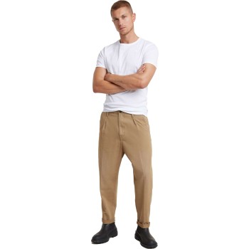 Pleated Chino Relaxed safari beige