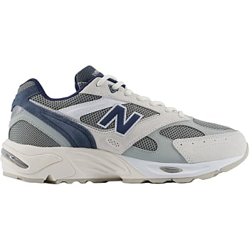 U880R69L-880R sneakers