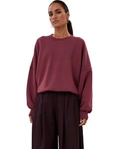 malyn logo sweater