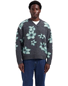 DS_Sam V-Neck