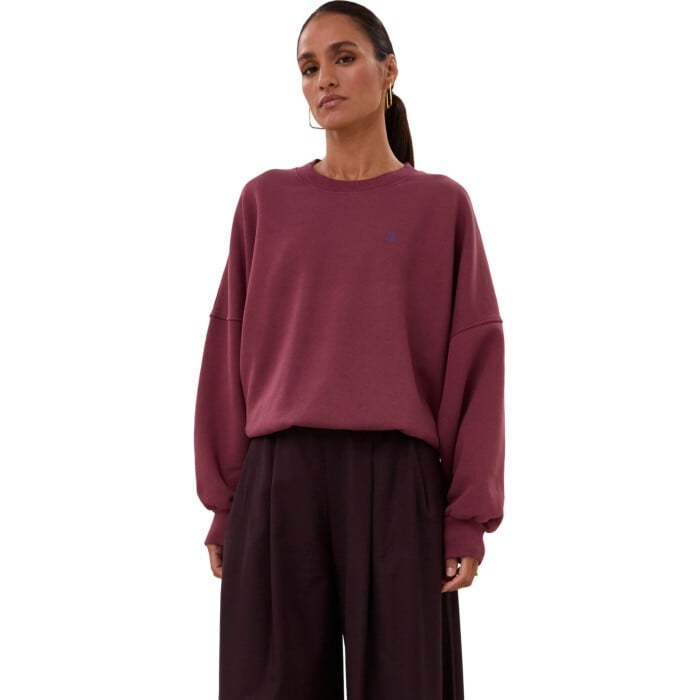 malyn logo sweater