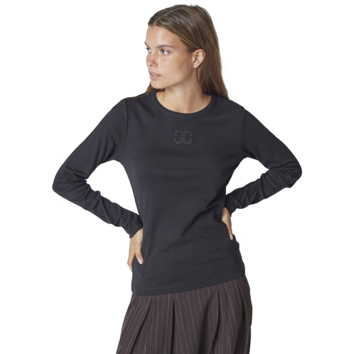 GrannyCC embroideryt ls tee black