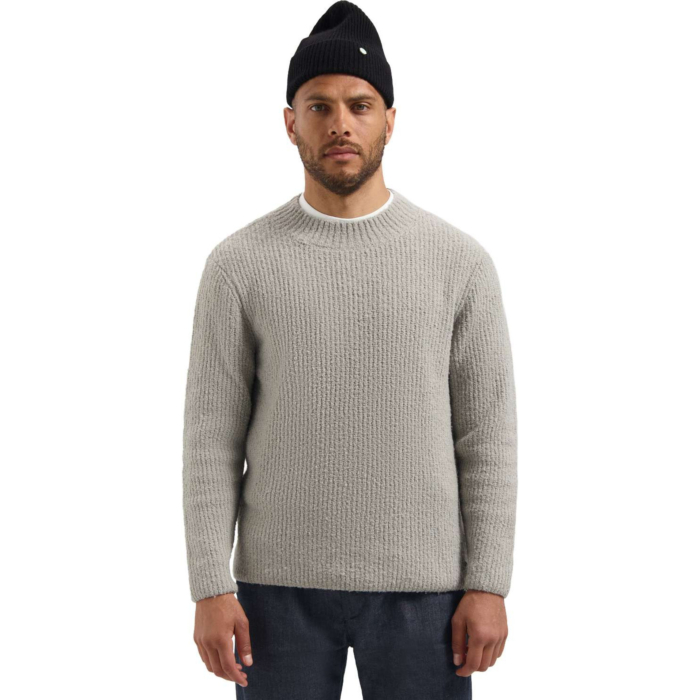 Quint Mock Neck