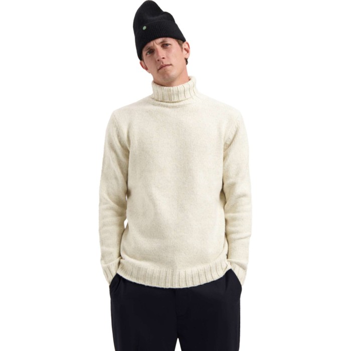 DS_Ove turtleneck