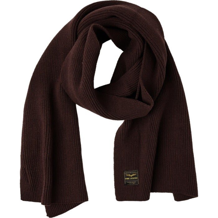 Basic scarf Fudge