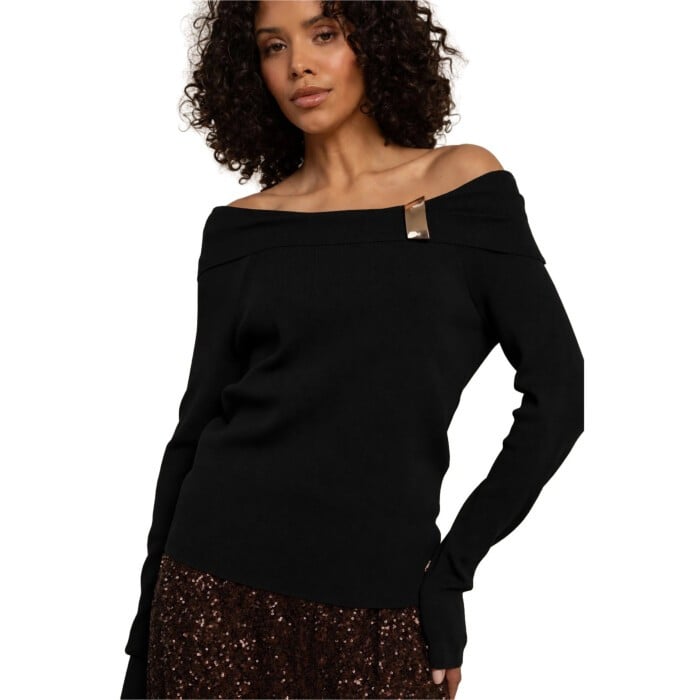 Fanny off-shoulder top